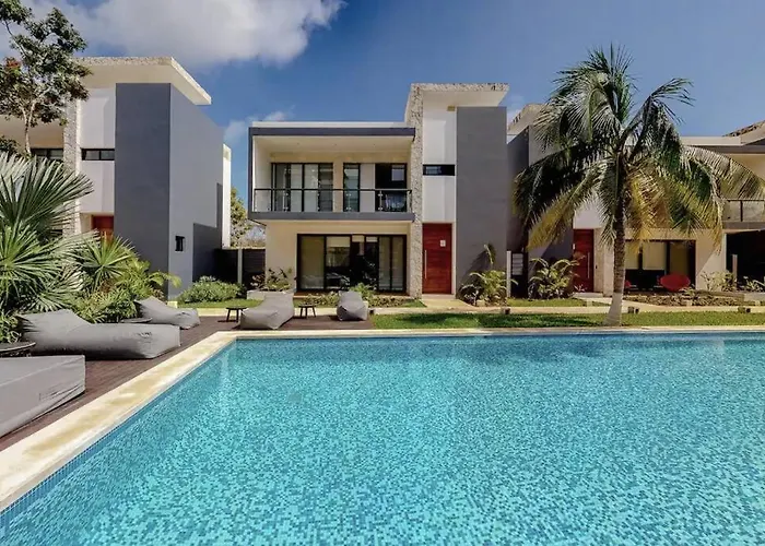 Spacious Condo, Beautiful Pool, Wi-fi - Casa Kaanal 104 Apartament *